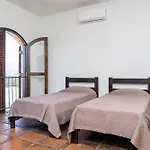 Casa luxuosa com 9 quartos e vista pro mar em Ubatuba, até 25 pessoas