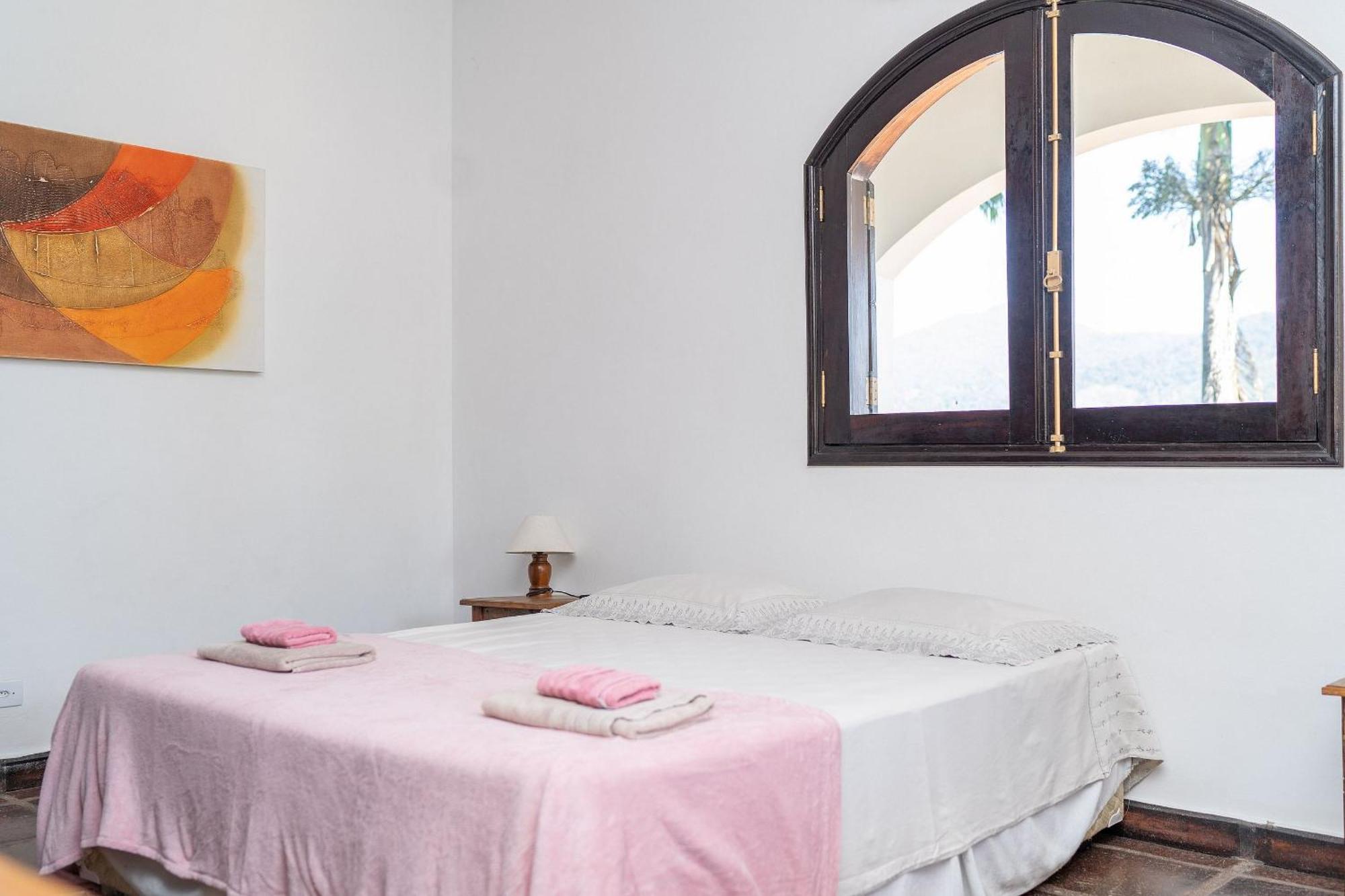 Casa luxuosa com 9 quartos e vista pro mar em Ubatuba, até 25 pessoas Casa de férias Ubatuba