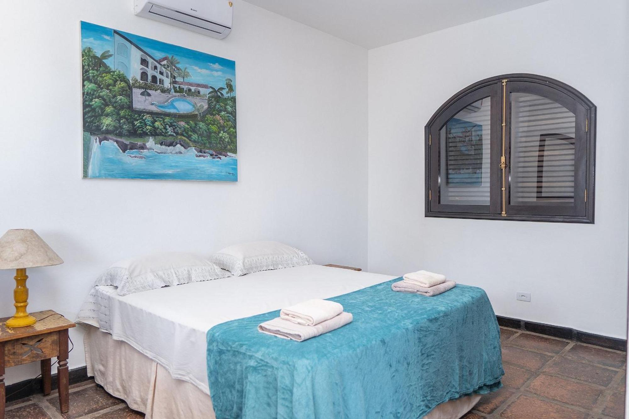 Casa de férias Casa luxuosa com 9 quartos e vista pro mar em Ubatuba, até 25 pessoas *