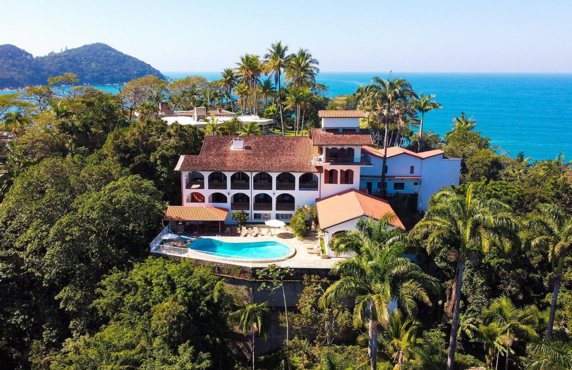 Casa de férias Casa luxuosa com 9 quartos e vista pro mar em Ubatuba, até 25 pessoas